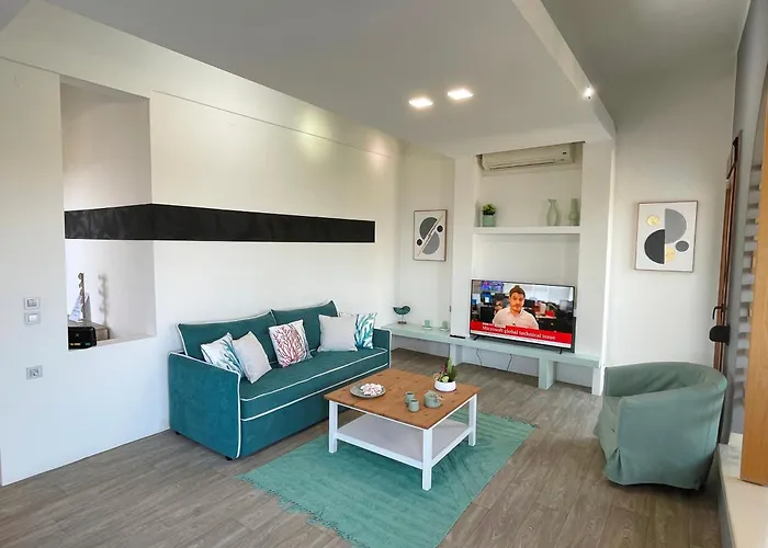 Naos-Sea Front Vacation Rental By Chania Center